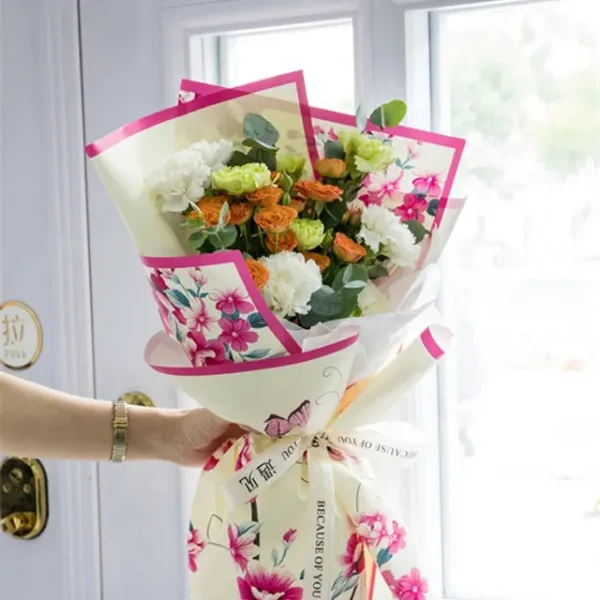 D41(01) FLOWER PRINT FROSTED SHEETS "CREAM" (20 Sheets) 58cm x 58cm