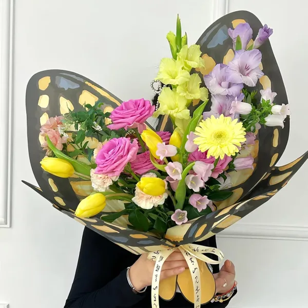 D73B(11) PAPER Butterfly Wrapping Sheet "YELLOW VINE" (10 Sheets) 50cm x 56cm