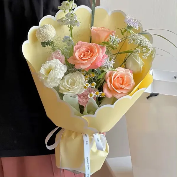 D75(04) Unique Petal Rose Wrapping Sheet "YELLOW" (10 Sheets) 55cm x 44cm