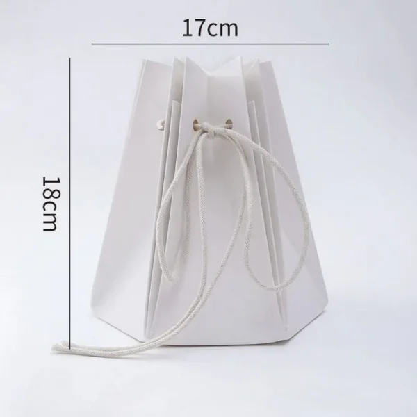 D78 Rigid Flower Packing Bag "white" Size 18x17cm
