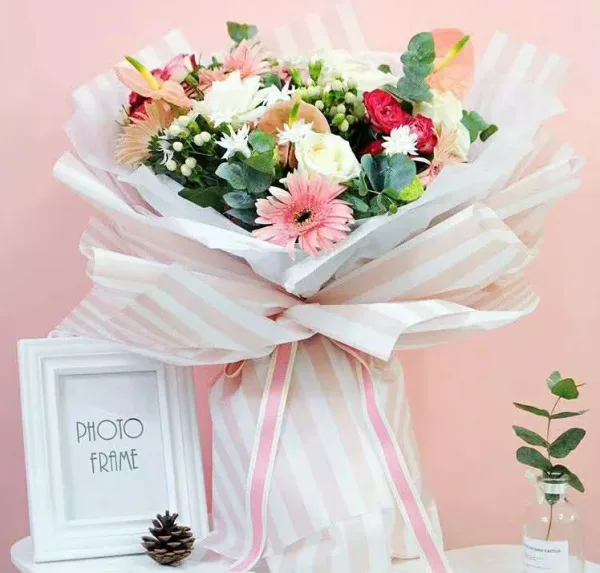 D14(03) Two Color Stripes Sheet, White & Purple (20 Sheets) 58cm x 58cm